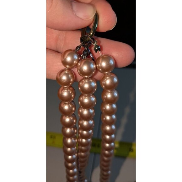 Vintage-Style Triple-Strand Faux Pearl Necklace with Adjustable Chain 16 Inches - Picture 4 of 9